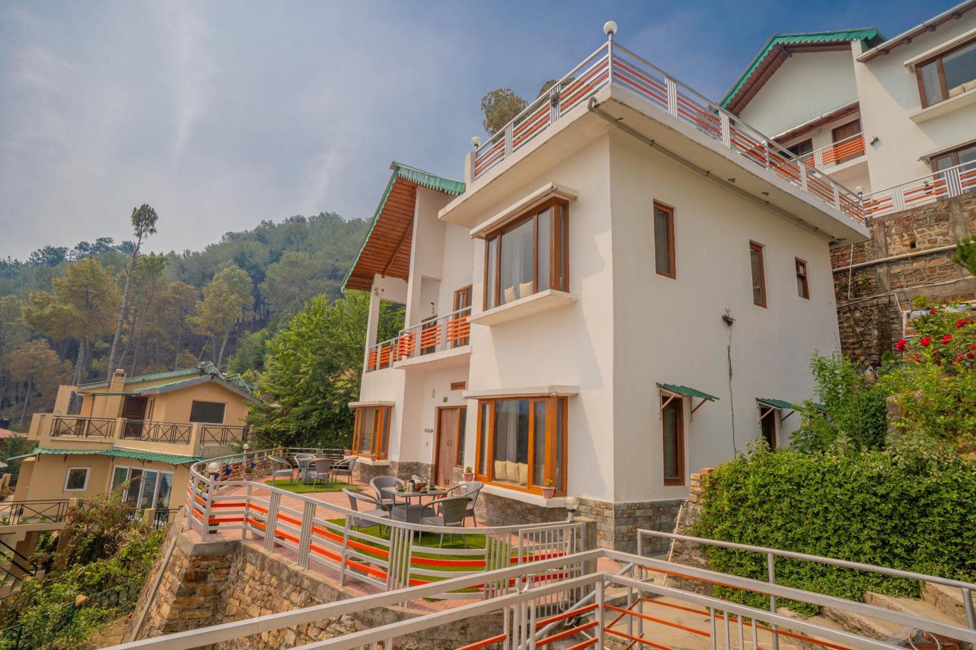 Hostie Sahasrara-3Bhk Chalets, Majkhali, Ranikhet Bagian luar foto
