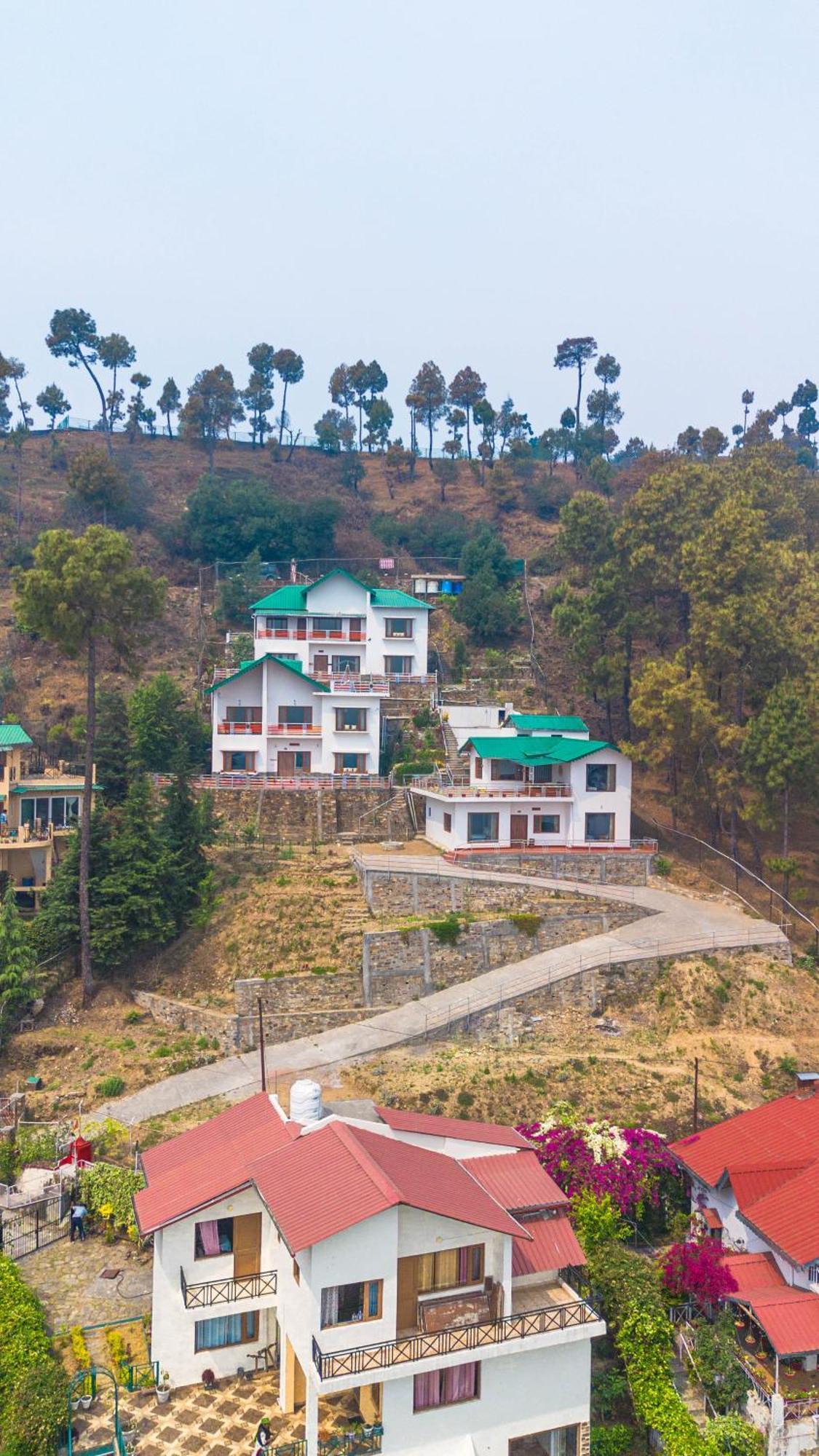Hostie Sahasrara-3Bhk Chalets, Majkhali, Ranikhet Bagian luar foto